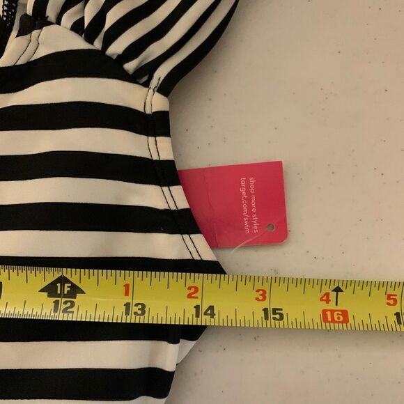 Xhilaration bikini top  - Picture 6 of 7